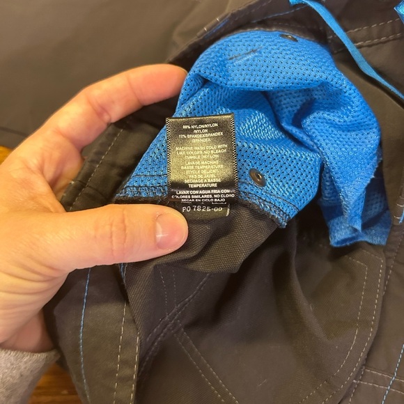 Kühl Convertible Hiking Pants, size 2 Reg. - Picture 10 of 10